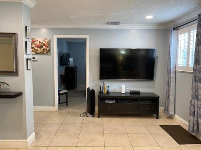 Modern 2/1 Apt Near Midtown And Beaches Μαϊάμι Εξωτερικό φωτογραφία
